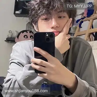 潘珉万